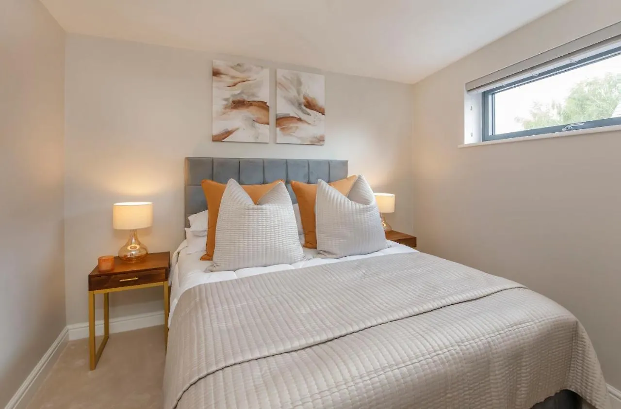 Crescent Court Modern And Luxurious Apartments York