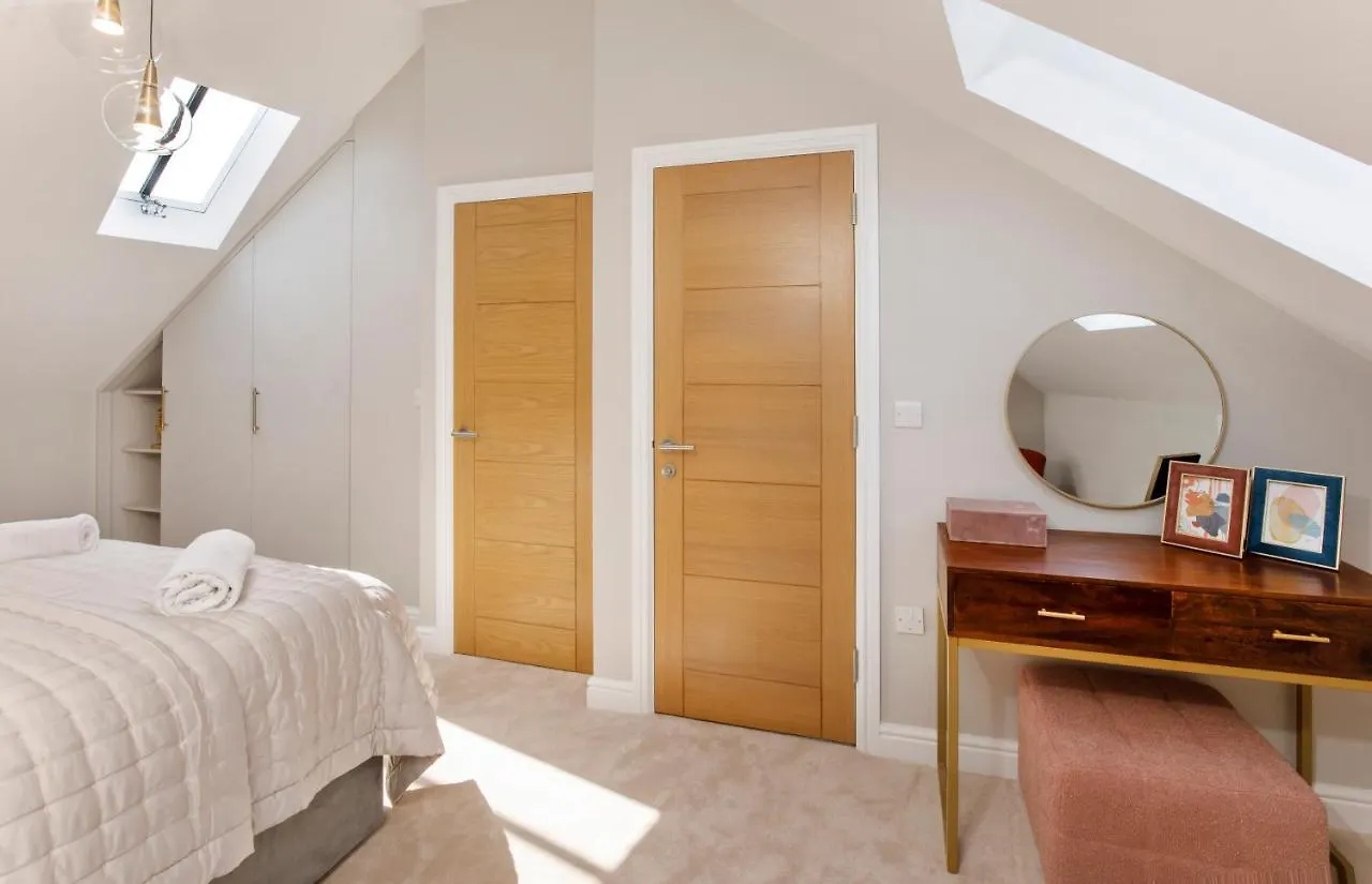 Crescent Court Modern And Luxurious Apartments York
