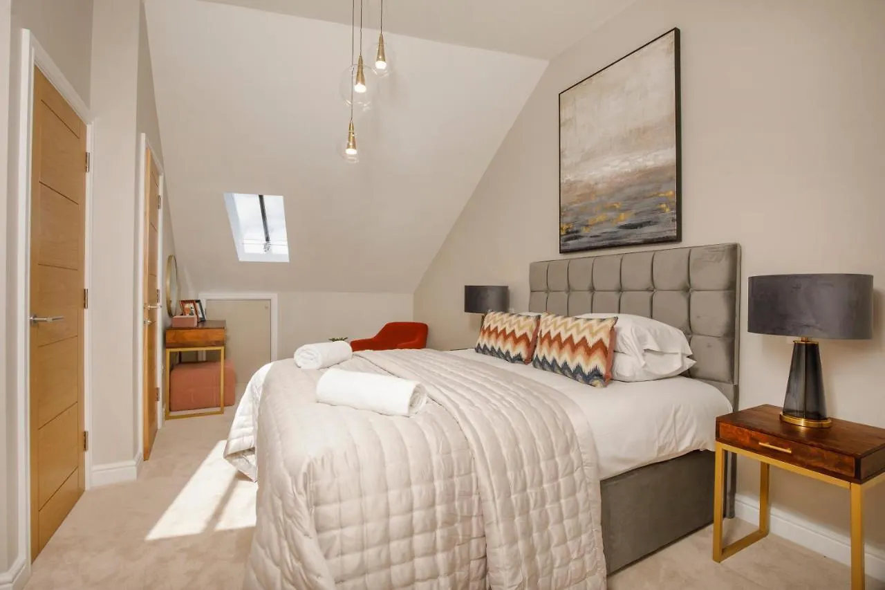 Crescent Court Modern And Luxurious Apartments York