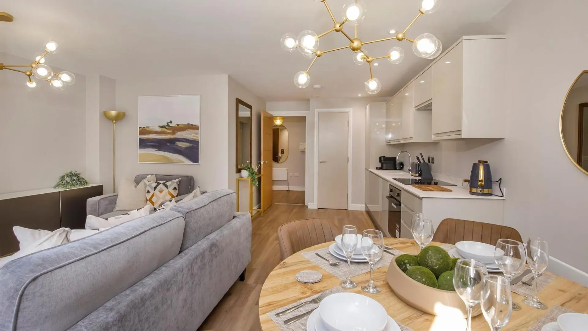 Crescent Court Modern And Luxurious Apartments York