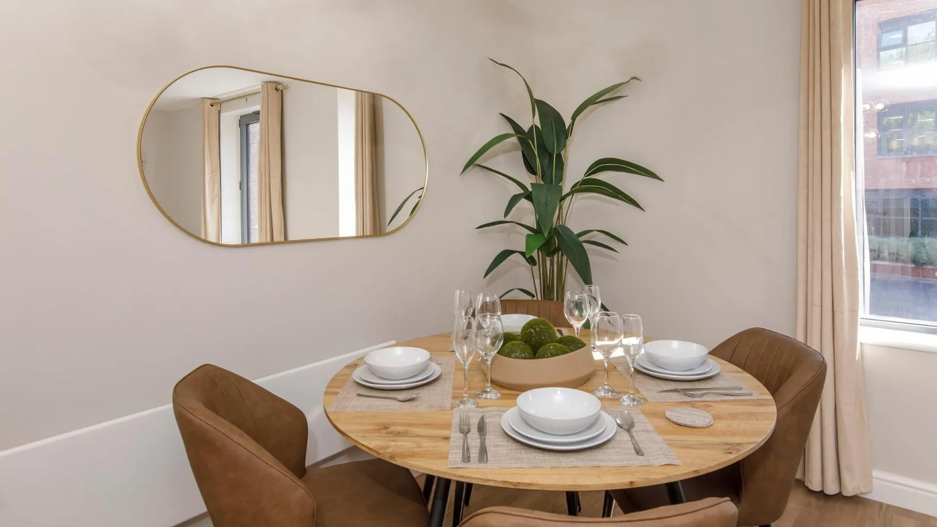 Crescent Court Modern And Luxurious Apartments York