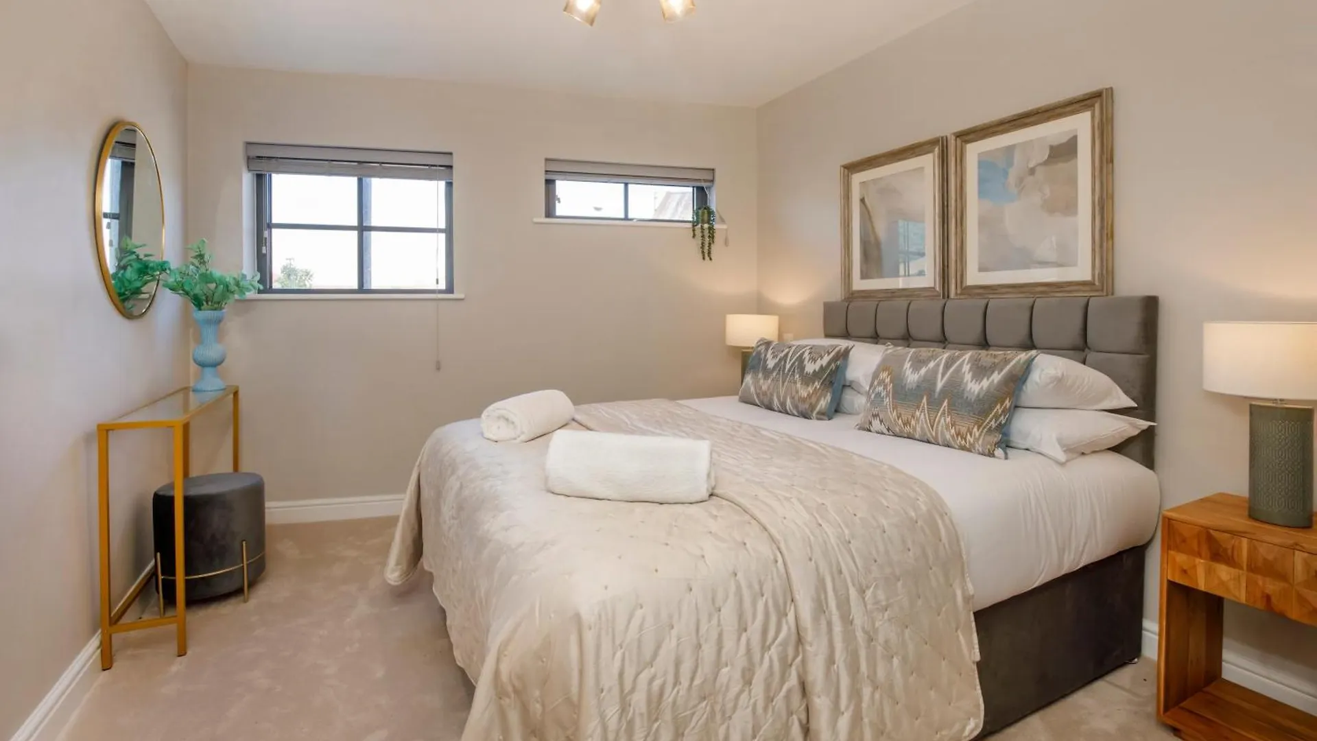 Crescent Court Modern And Luxurious Apartments York