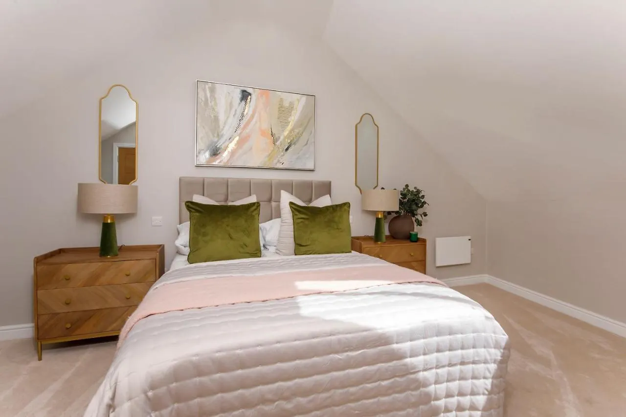 Crescent Court Modern And Luxurious Apartments York