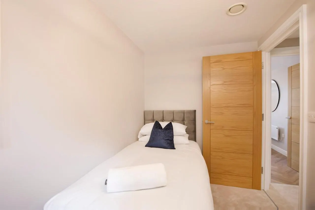 Crescent Court Modern And Luxurious Apartments York