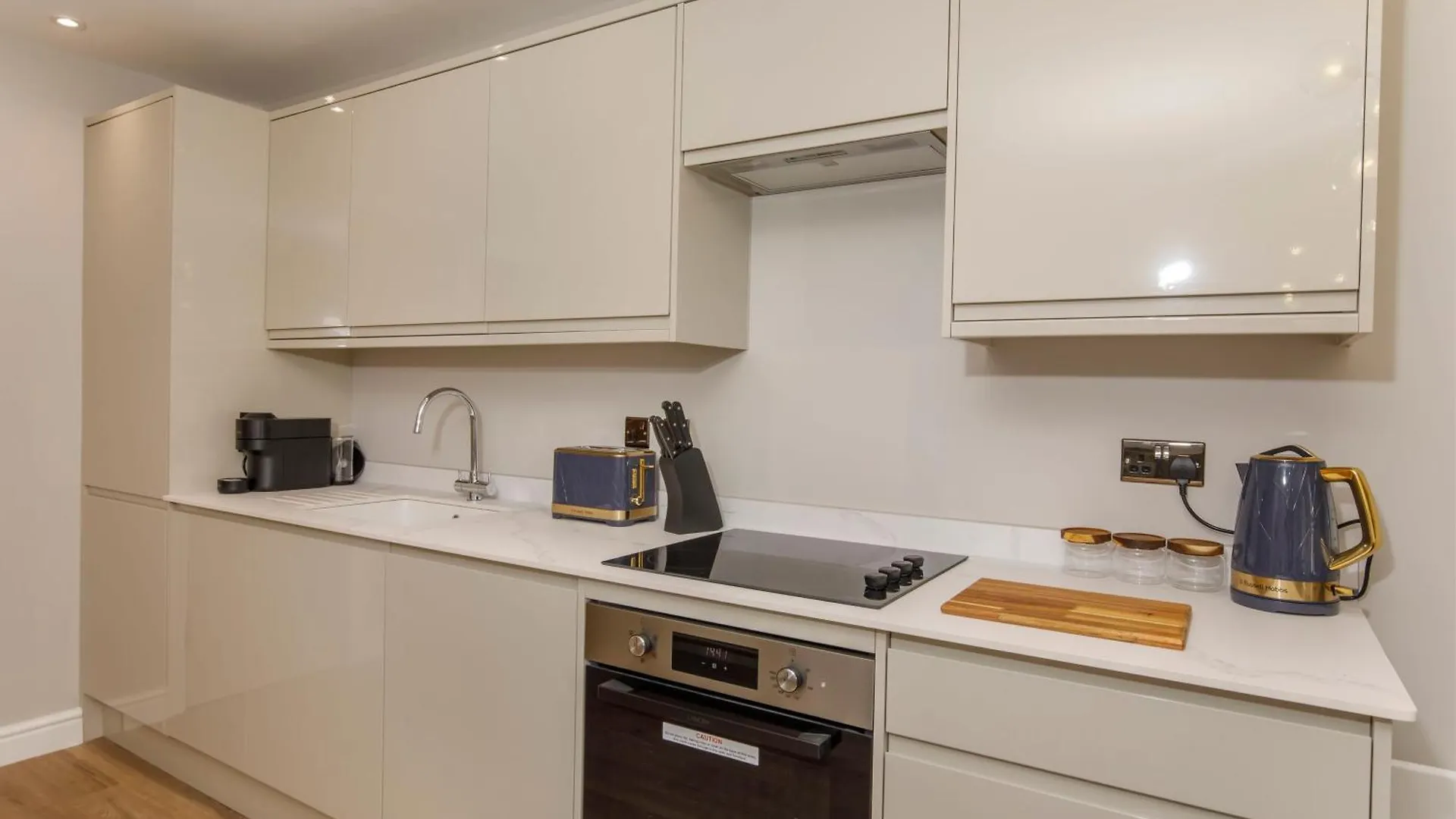 Crescent Court Modern And Luxurious Apartments York