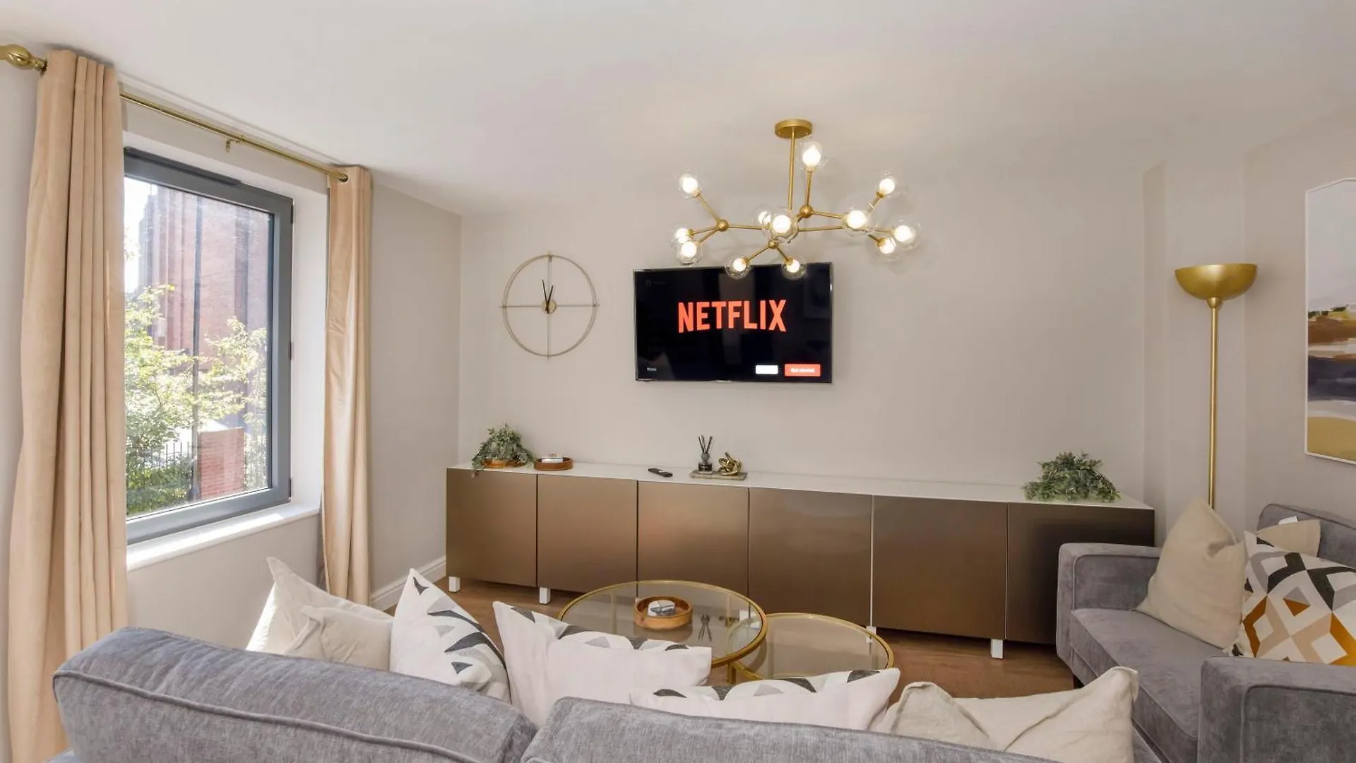 Crescent Court Modern And Luxurious Apartments York