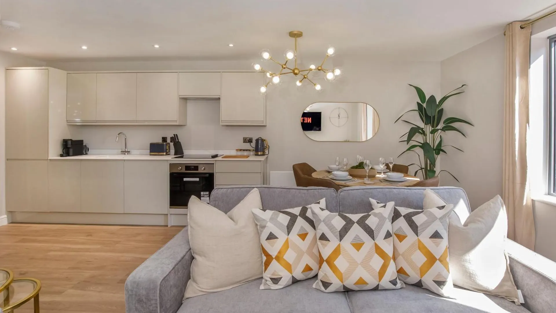 Crescent Court Modern And Luxurious Apartments York