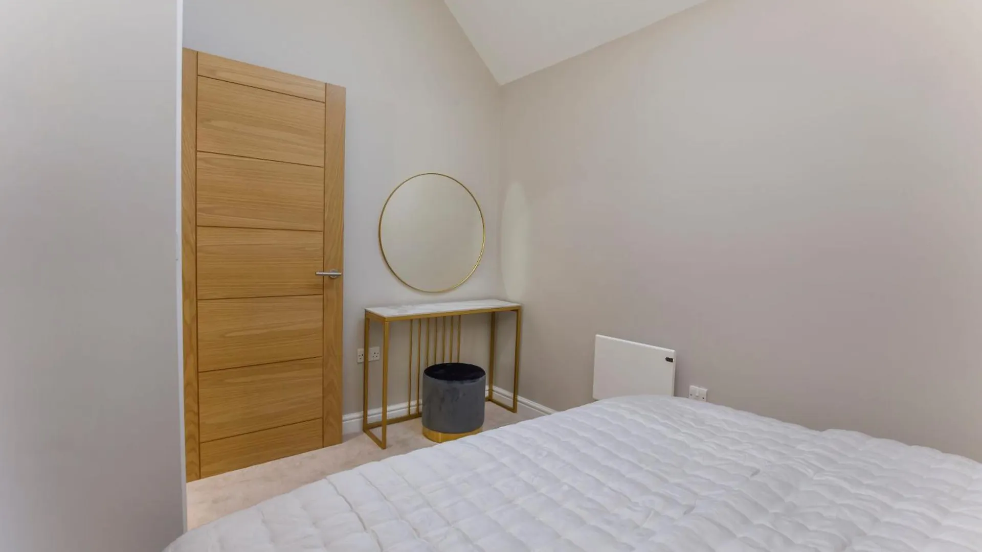 Crescent Court Modern And Luxurious Apartments York